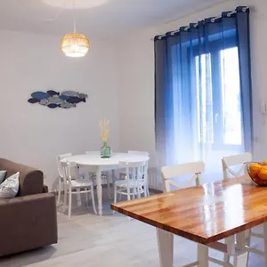 https://blu-mare-apartment.in-sardinia.net