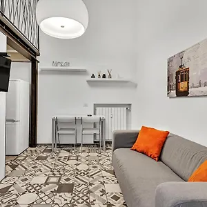 https://loft-sottocorno.it-lombardy.com